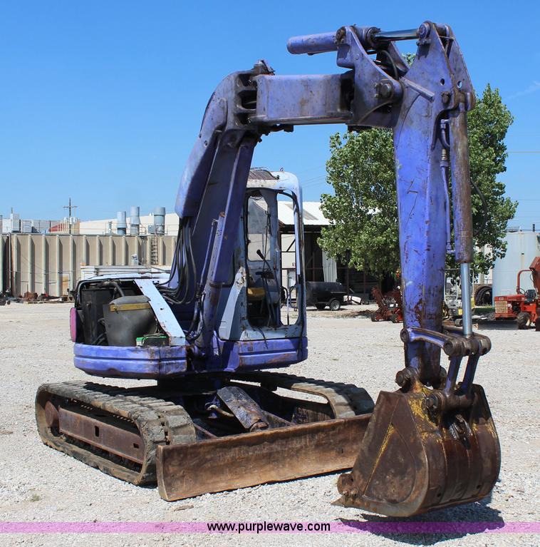 image for item J4423 Komatsu PC75UU-2 compact excavator