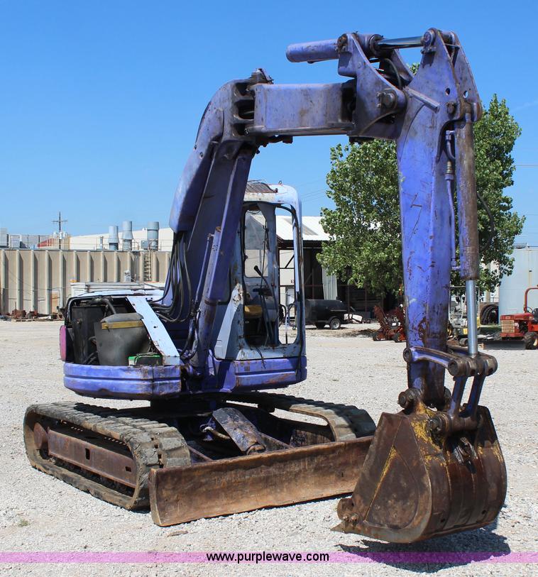 image for item J4423 Komatsu PC75UU-2 compact excavator