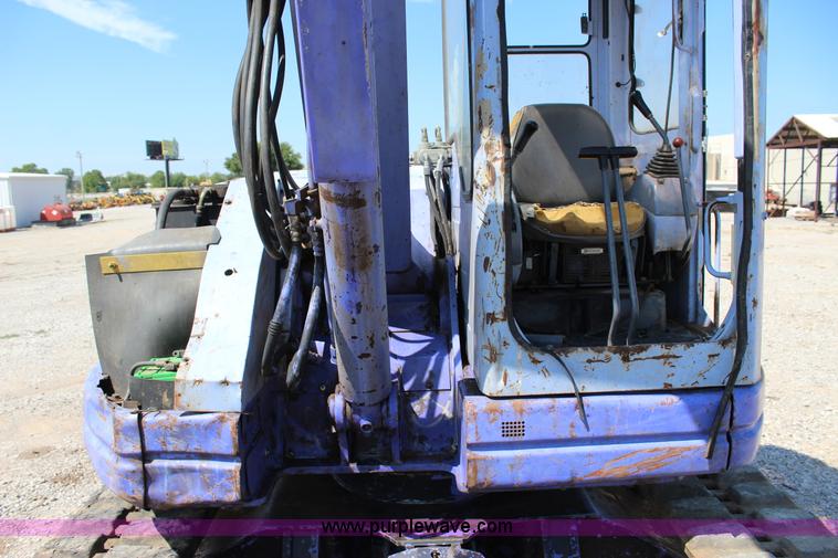 image for item J4423 Komatsu PC75UU-2 compact excavator