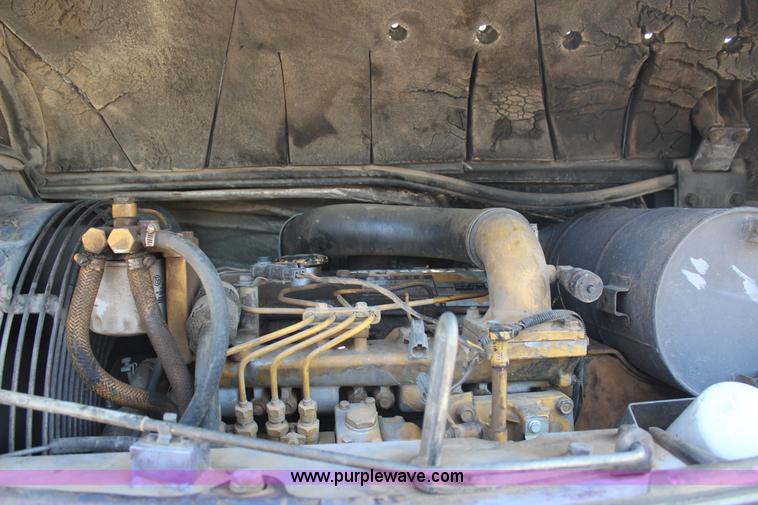 image for item J4423 Komatsu PC75UU-2 compact excavator