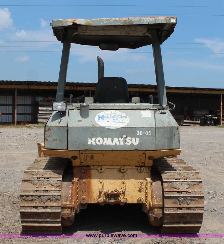 image for item J4431 2001 Komatsu D41E-6 dozer