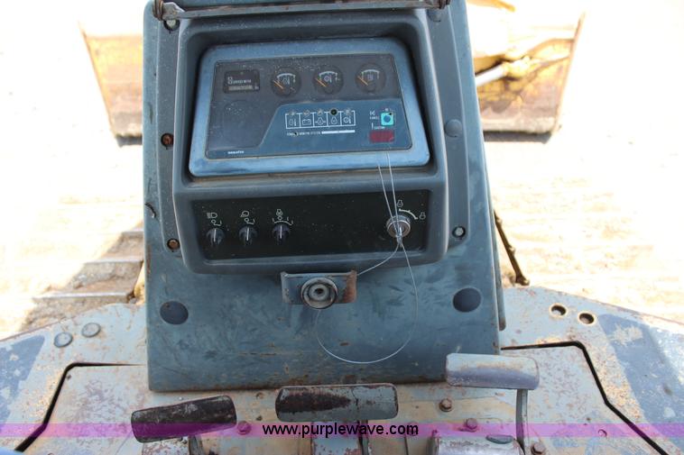 image for item J4431 2001 Komatsu D41E-6 dozer