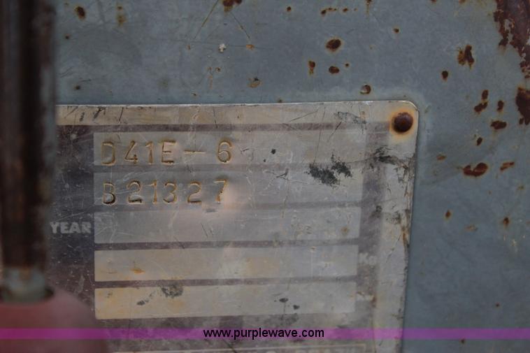 image for item J4431 2001 Komatsu D41E-6 dozer
