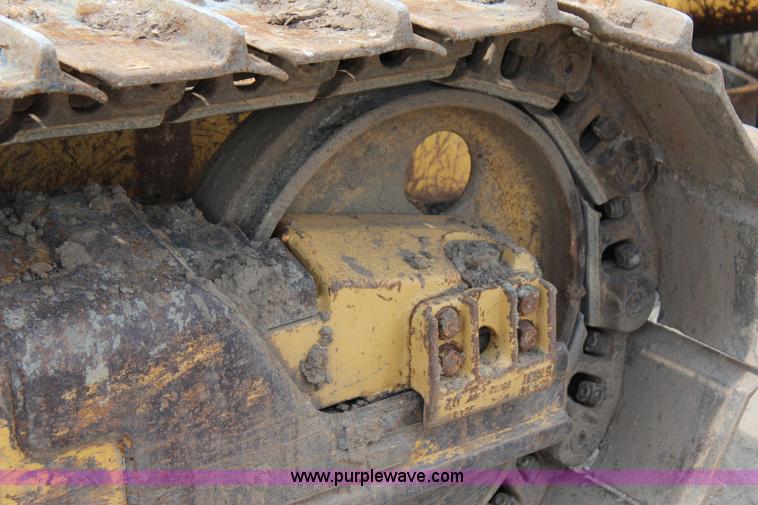 image for item J4431 2001 Komatsu D41E-6 dozer