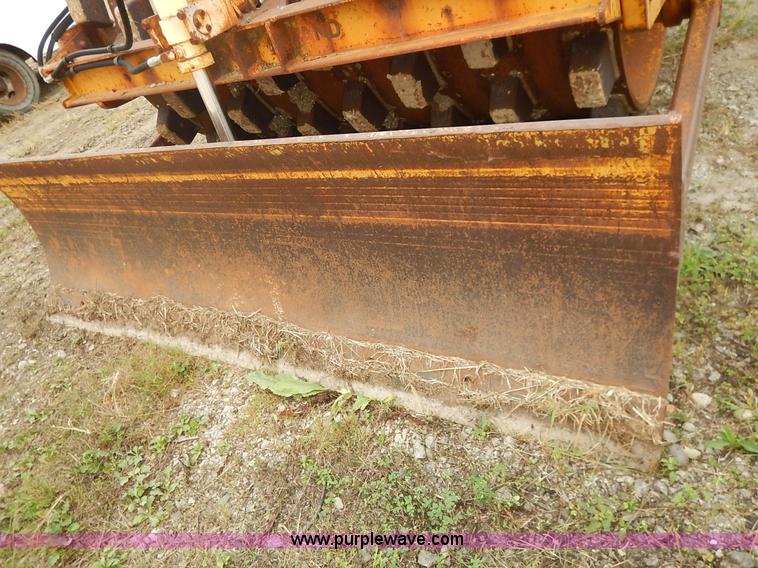 image for item J6412 1985 Ingersoll Rand SPF-56B articulated single drum vibratory compactor