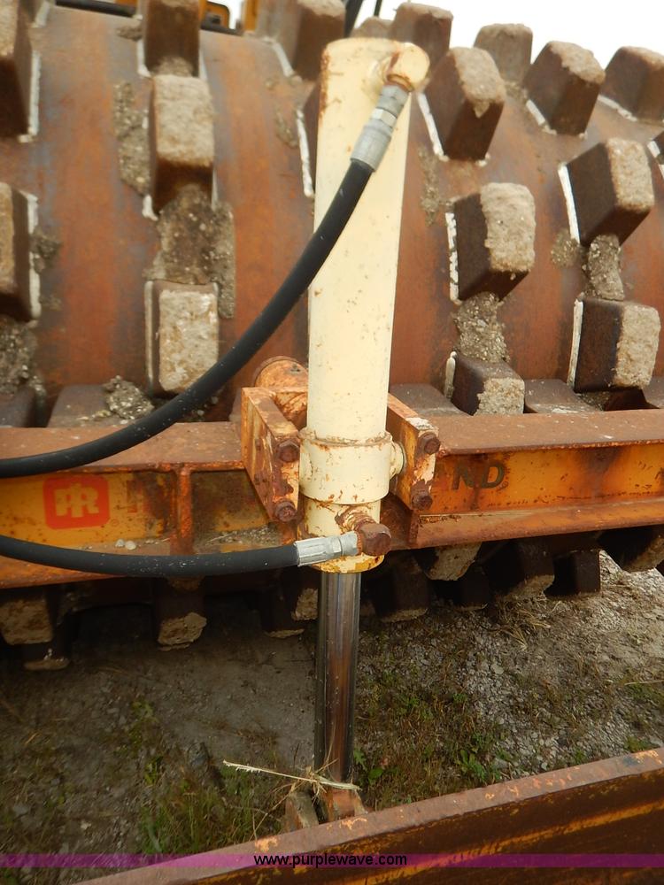 image for item J6412 1985 Ingersoll Rand SPF-56B articulated single drum vibratory compactor