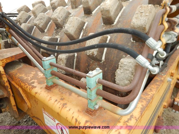 image for item J6412 1985 Ingersoll Rand SPF-56B articulated single drum vibratory compactor