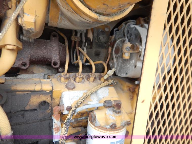 image for item J6412 1985 Ingersoll Rand SPF-56B articulated single drum vibratory compactor