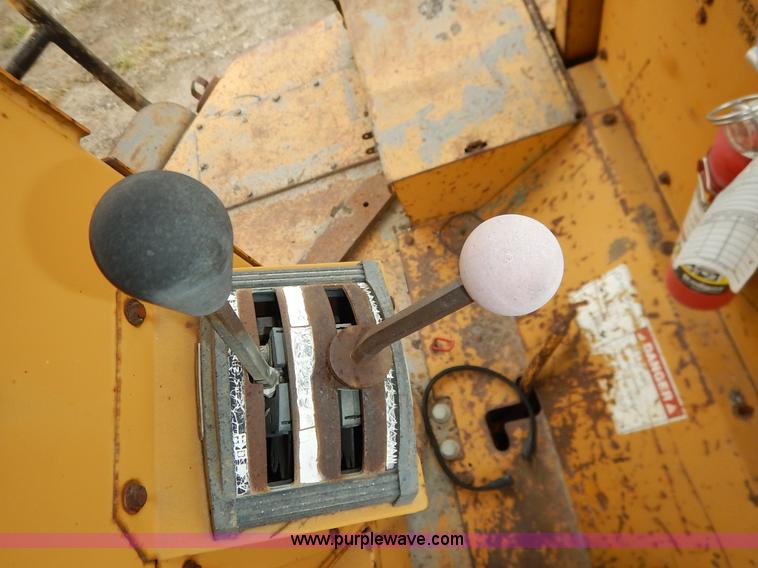 image for item J6412 1985 Ingersoll Rand SPF-56B articulated single drum vibratory compactor