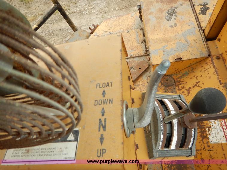 image for item J6412 1985 Ingersoll Rand SPF-56B articulated single drum vibratory compactor