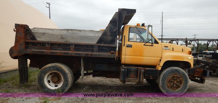image for item J6416 1993 GMC TopKick dump truck