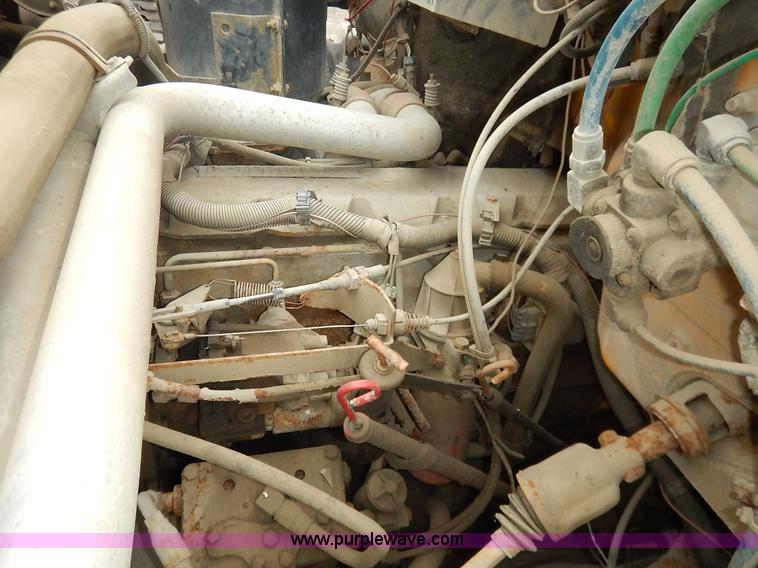 image for item J6416 1993 GMC TopKick dump truck