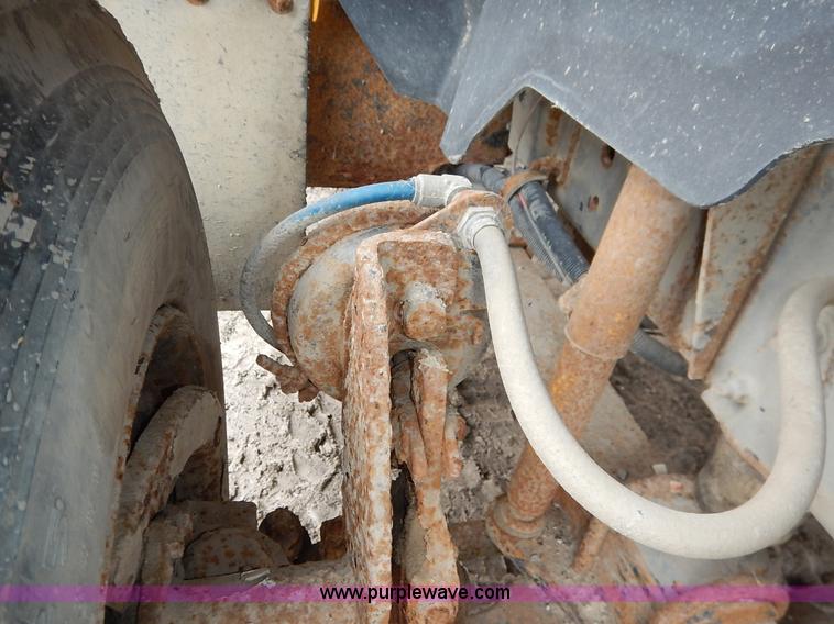 image for item J6416 1993 GMC TopKick dump truck