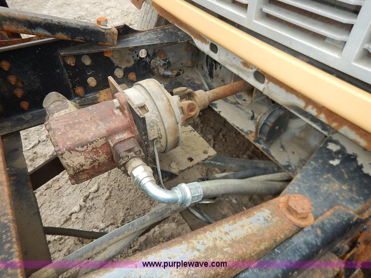 image for item J6416 1993 GMC TopKick dump truck