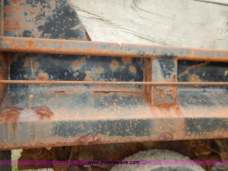 image for item J6416 1993 GMC TopKick dump truck