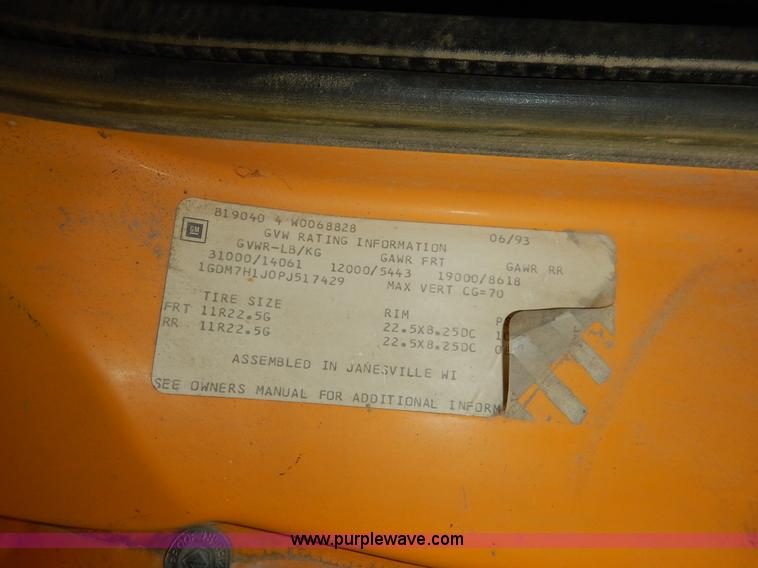 image for item J6416 1993 GMC TopKick dump truck