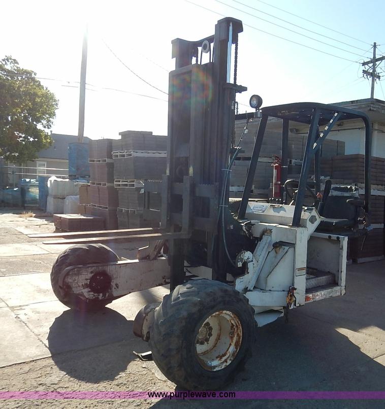 image for item J6460 1996 Tail Gator 5000AWD forklift