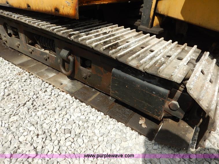 image for item J6480 1999 Vermeer D24X40A Navigator directional drill