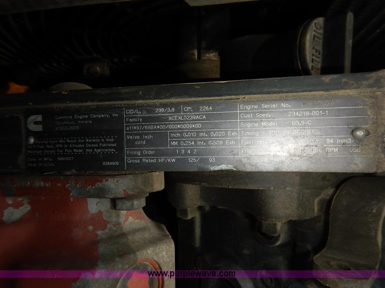 image for item J6480 1999 Vermeer D24X40A Navigator directional drill