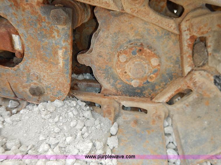 image for item J6480 1999 Vermeer D24X40A Navigator directional drill