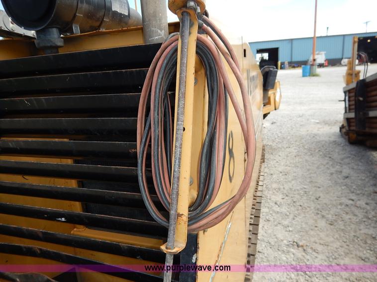 image for item J6481 1999 Vermeer D24X40A Navigator directional drill