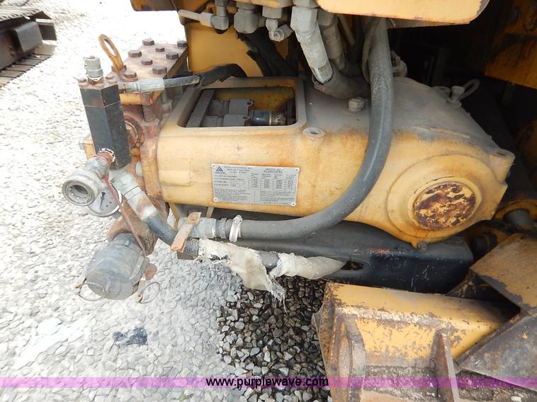 image for item J6481 1999 Vermeer D24X40A Navigator directional drill