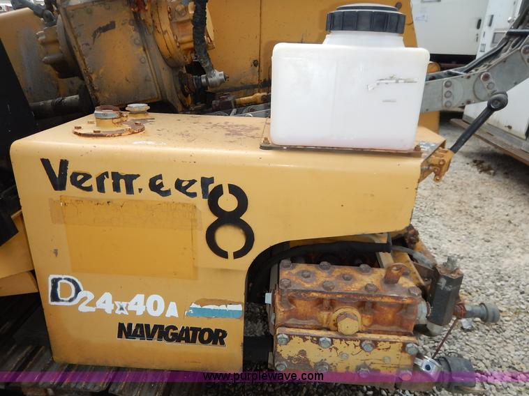 image for item J6481 1999 Vermeer D24X40A Navigator directional drill