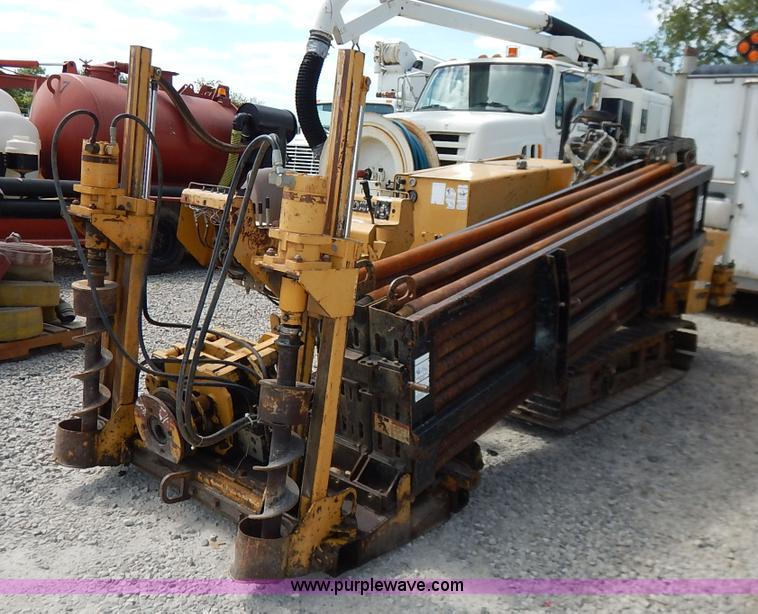image for item J6482 2000 Vermeer D24X40A Navigator directional drill