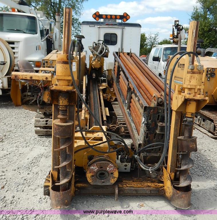image for item J6482 2000 Vermeer D24X40A Navigator directional drill