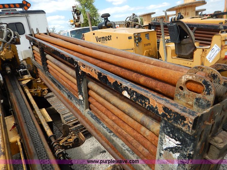 image for item J6482 2000 Vermeer D24X40A Navigator directional drill