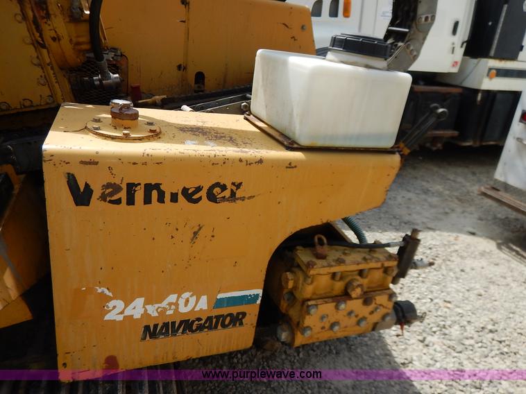 image for item J6482 2000 Vermeer D24X40A Navigator directional drill