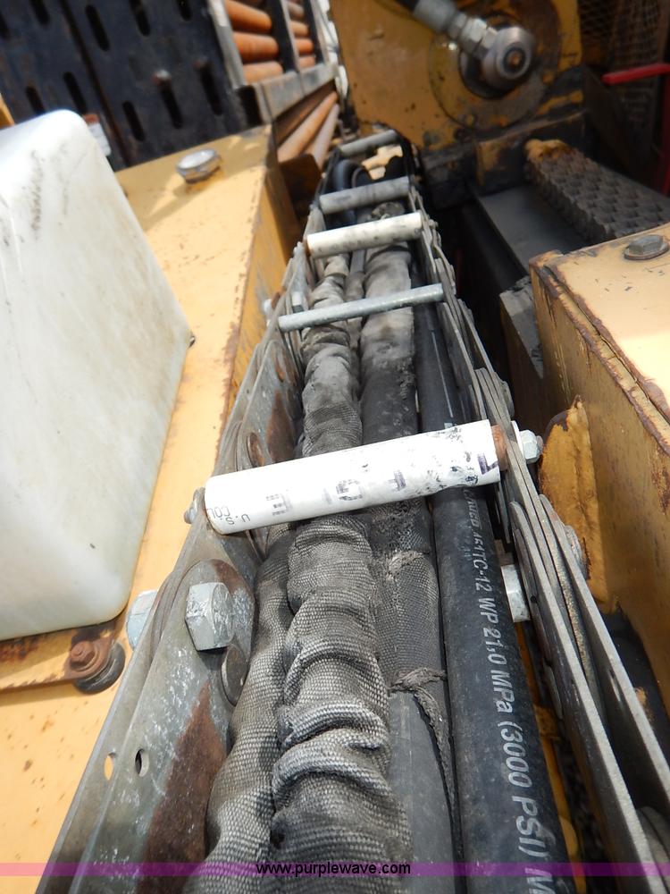 image for item J6482 2000 Vermeer D24X40A Navigator directional drill