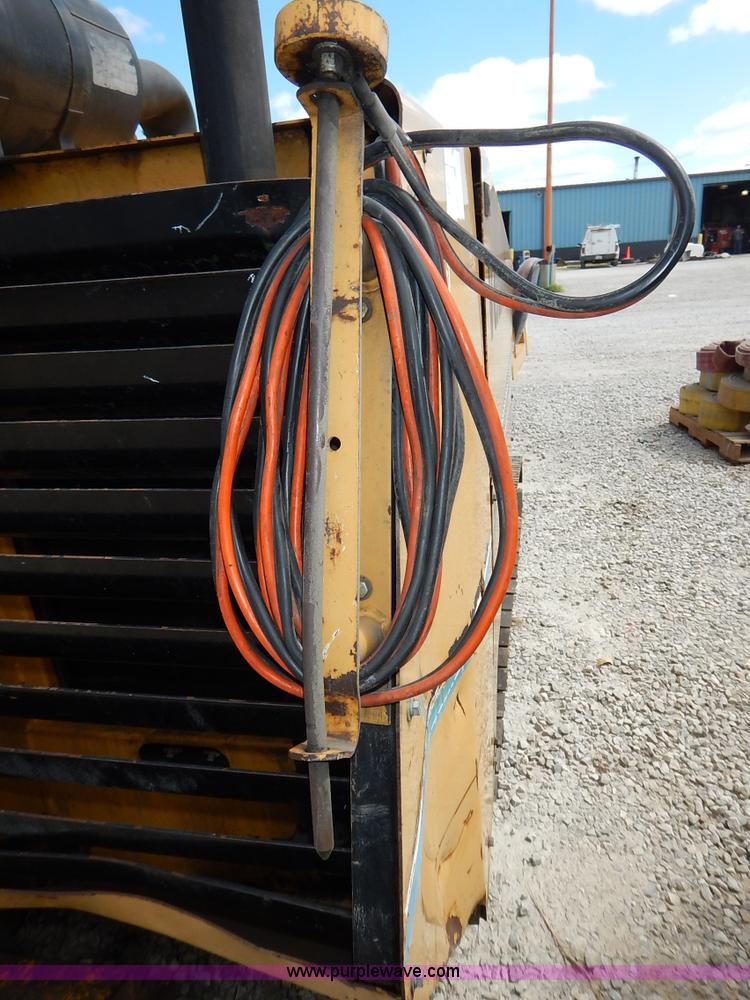 image for item J6482 2000 Vermeer D24X40A Navigator directional drill