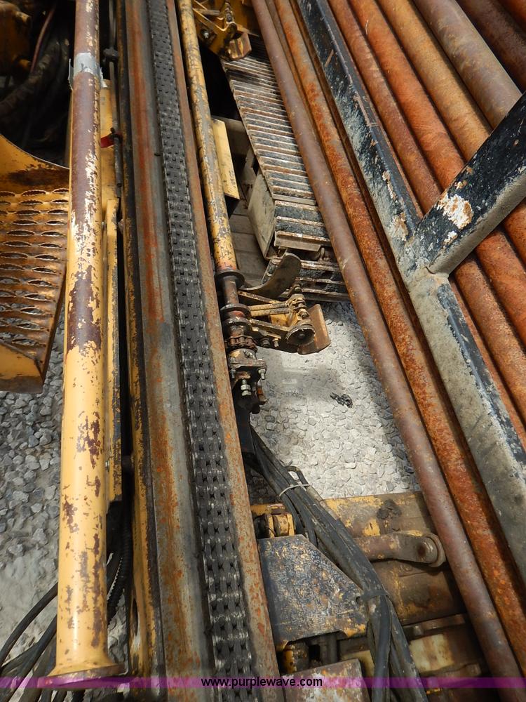 image for item J6482 2000 Vermeer D24X40A Navigator directional drill