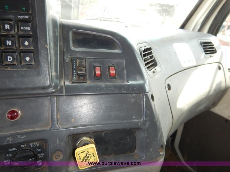 image for item J6484 1997 Ford LT8501 Louisville sewer rodder and vacuum excavation  truck