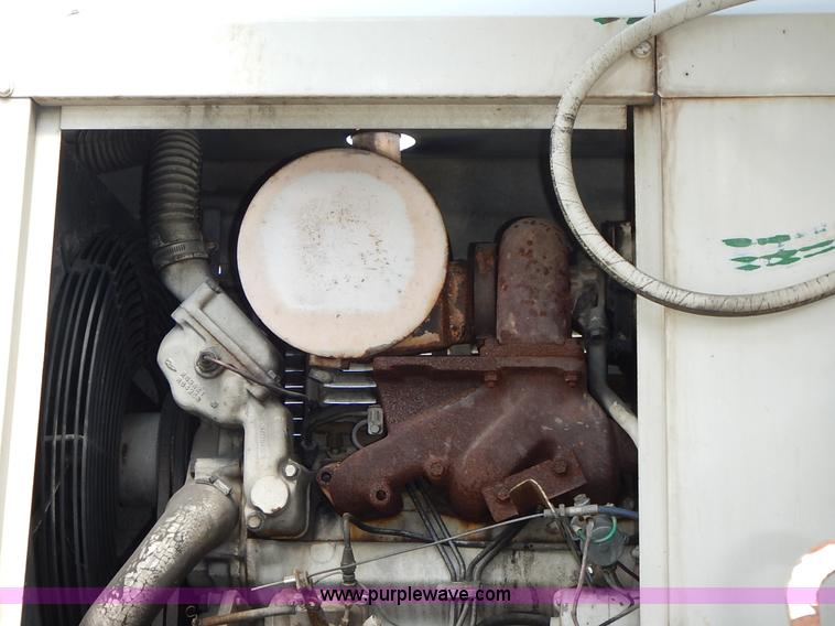 image for item J6484 1997 Ford LT8501 Louisville sewer rodder and vacuum excavation  truck