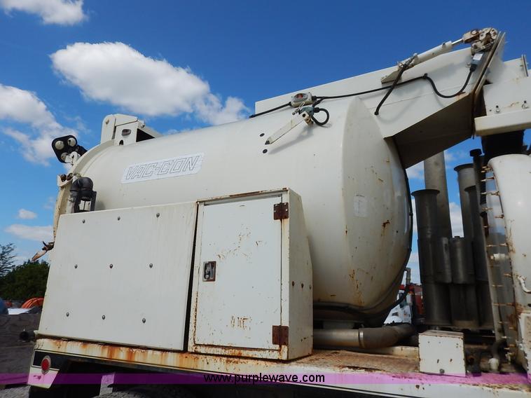 image for item J6484 1997 Ford LT8501 Louisville sewer rodder and vacuum excavation  truck