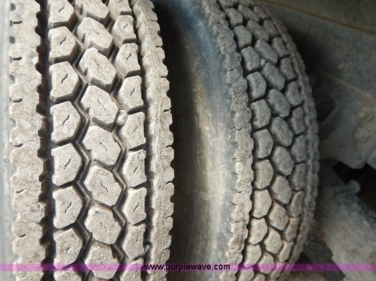 image for item J6484 1997 Ford LT8501 Louisville sewer rodder and vacuum excavation  truck