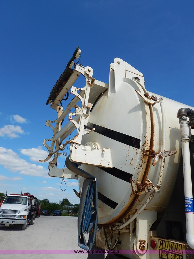 image for item J6484 1997 Ford LT8501 Louisville sewer rodder and vacuum excavation  truck