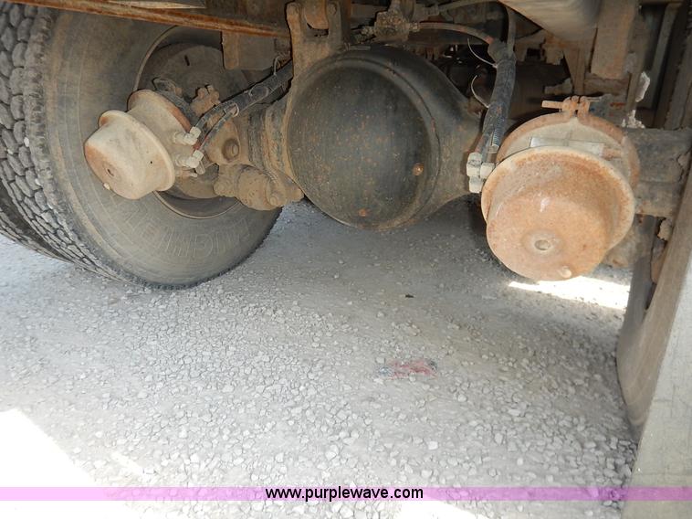 image for item J6484 1997 Ford LT8501 Louisville sewer rodder and vacuum excavation  truck