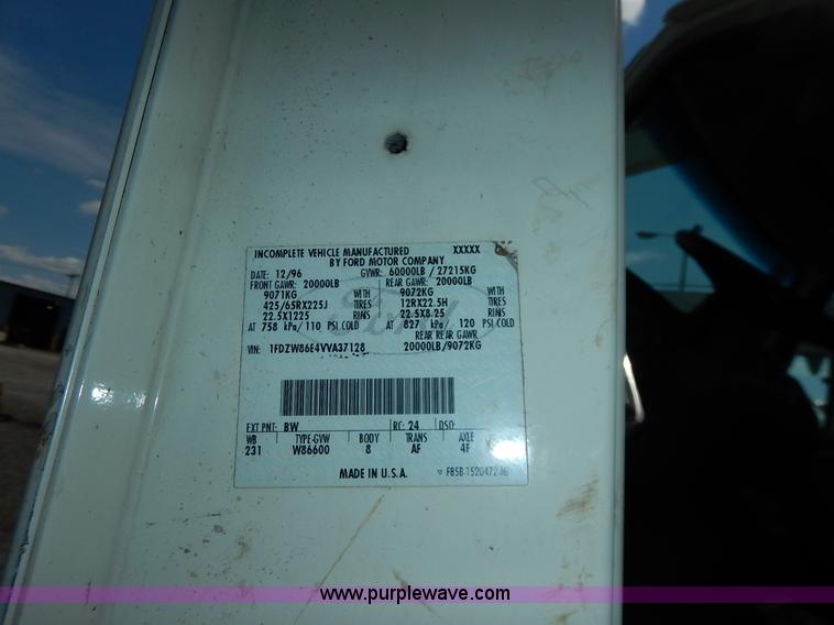 image for item J6484 1997 Ford LT8501 Louisville sewer rodder and vacuum excavation  truck