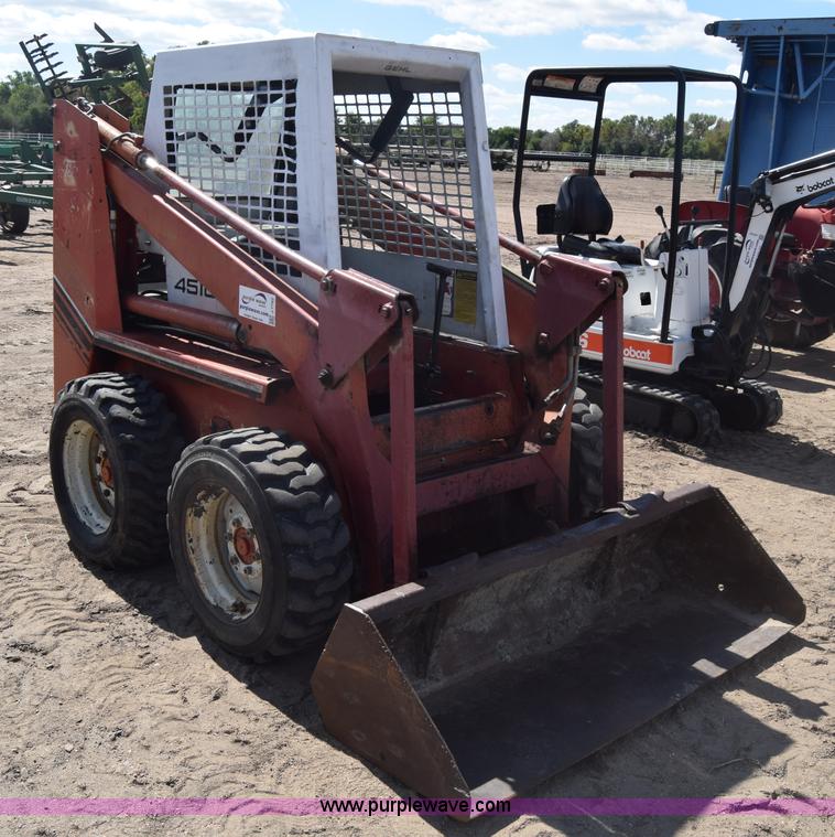 image for item J7782 Gehl 4510 skid steer