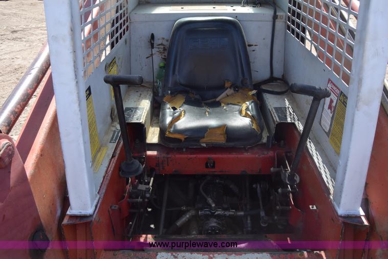 image for item J7782 Gehl 4510 skid steer