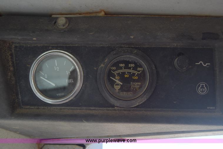 image for item J7782 Gehl 4510 skid steer