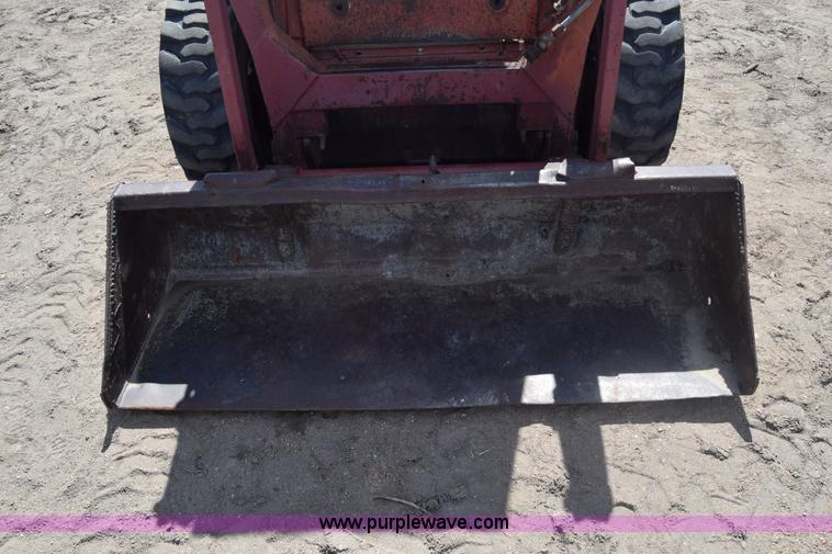 image for item J7782 Gehl 4510 skid steer