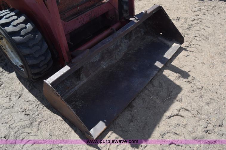 image for item J7782 Gehl 4510 skid steer