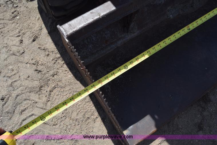 image for item J7782 Gehl 4510 skid steer