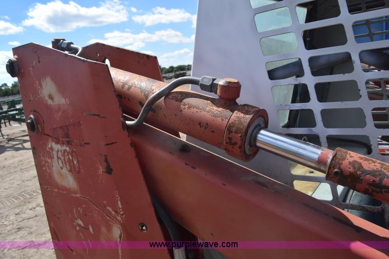 image for item J7782 Gehl 4510 skid steer