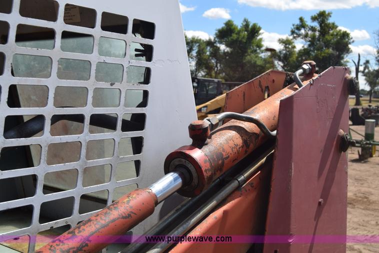 image for item J7782 Gehl 4510 skid steer