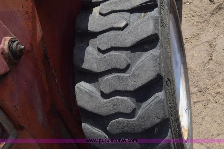 image for item J7782 Gehl 4510 skid steer